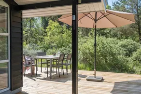 House with hot tub, terrace & barbeque - Image 2
