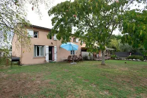 Cottage with garden & barbeque | Garden view - Image 3