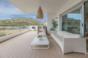 Appartement de vacances avec terrasse, jardin et piscine | Vue mer - Image 3