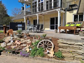 Flat with terrace, barbeque & garden - Image 3