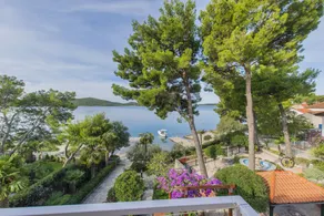 Holiday apartment with BBQ | Sea view - Image 5