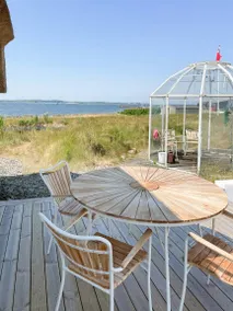 Holiday home with terrace & BBQ | Water view - Image 5