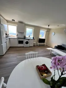 Apartment with garden | Mountain view - Image 2