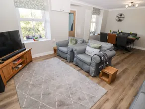 Cottage adapté aux familles avec jardin | Avec animaux acceptés - Image 4
