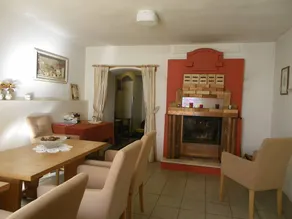 Casa con terraza, jardín y piscina privada - Image 4