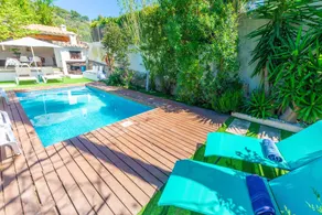 Villa with barbecue, private pool & terrace - Image 3