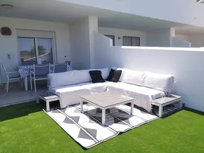 Voll ausgestattetes Apartment mit Pool, Garten und Terrasse | Meerblick | Perfekt für die Arbeit von Zuhause - Image 2
