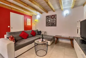 Gite with terrace & garden - Image 5
