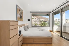 Familienfreundliche Villa mit Terrasse, privatem Pool und Grill | Meerblick | Perfekt für die Arbeit von Zuhause - Image 4