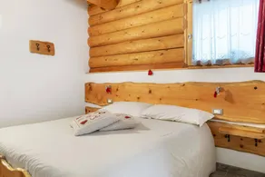 'Genziana' Room with Mountain View, Private Terrace and Wi-Fi - Image 3