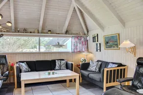 Fully equipped charming holiday home with jacuzzi & terrace | Pets allowed - Image 2