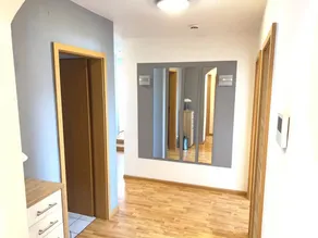 Apartment 'Schoeni' with Balcony, Wi-Fi and Air Conditioning - Image 4