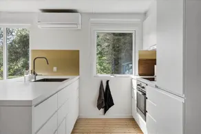 Fully equipped holiday home with sauna, garden & terrace - Image 2