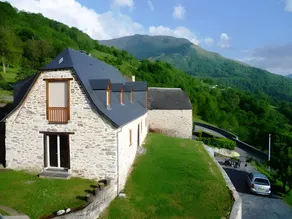Cottage with BBQ | Mountain view - Image 2