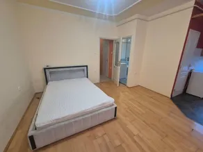 Mathias 2 – Spacious and Comfortable Apartment in Kecskemét - Image 2