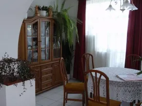 Flat with barbeque, garden & terrace - Image 3
