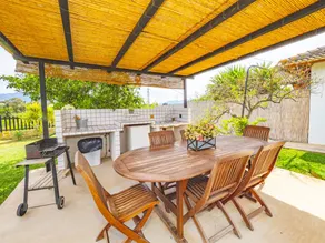 Cottage with barbecue, garden & private pool | Mountain view - Image 4