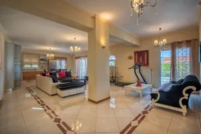 Child-friendly holiday apartment with hot tub - Image 2