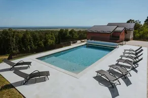 Ferienhaus mit beheiztem Pool, Grill und Terrasse - Image 3