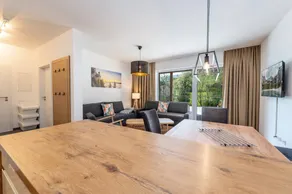 Apartamento vacacional con terraza - Image 2