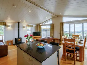 Nice lodge | Water view | Pets allowed - Image 3