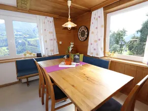 Apartment with terrace - Image 3
