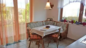 Holiday home with garden & barbeque | Panoramic view - Image 3
