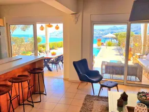 Fully equipped spacious house with barbecue, private pool & garden | Close to the beach - Image 4