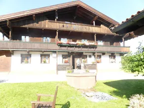 House with garden | Mountain view - Image 2