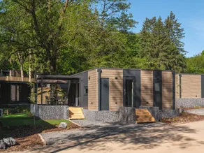 Relax together in the woods with air conditioning, spacious terrace and all comfort for six guests - Image 2