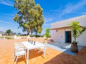 Family-oriented holiday apartment with terrace, private pool & BBQ | Mountain view - Image 2