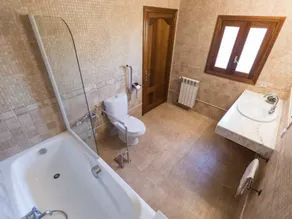 Holiday home with terrace, garden & private pool | Mountain view - Image 5