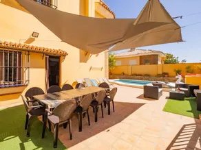 Fully equipped big house with BBQ, garden & terrace - Image 3