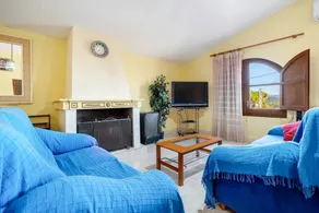 Holiday Home 'Josefina Y Tomas' with Sea Views, Wi-Fi - Image 5