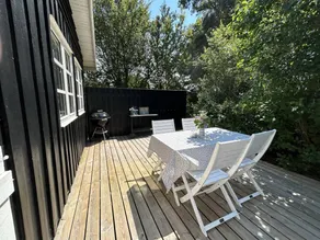 House with barbecue & garden - Image 5
