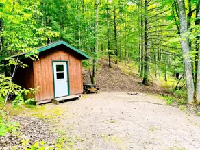 Peaceful Cabin with Comfortable Bunk Beds Nestled in the Trees near White Lake, Wisconsin - Image 5