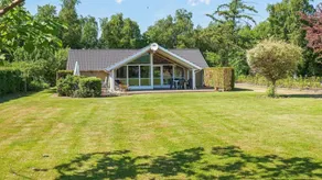 Nice holiday home with garden, hot tub & terrace - Image 3