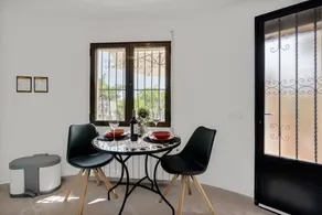 Studio avec jardin, internet haut débit et barbecue | Vue montagne | Parfait pour le travail à distance - Image 5