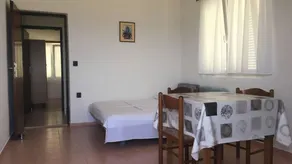 Holiday apartment with BBQ & terrace | Sea view - Image 2