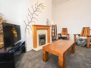 Fully equipped cottage with garden | Beach view | Dogs allowed - Image 3
