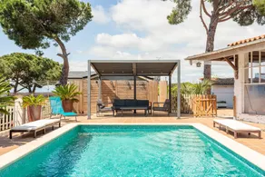 House with garden, pool & terrace | Garden view - Image 2