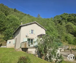 Fully equipped wonderful gite with barbecue, terrace & garden | Dogs allowed - Image 5