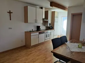 Bed & breakfast with garden, BBQ & pool - Image 4