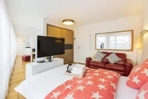 Nest Temporary AG - Studio Apartments at Steinentorstrasse 8 - Image 2
