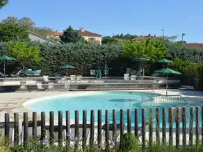 Tente avec piscine chauffée et terrasse - Image 2