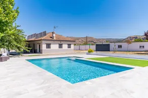 Fully equipped pleasant cottage with private pool, barbecue & terrace | Mountain view - Image 2