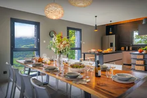 Chalet with BBQ, garden & terrace - Image 2