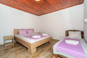 Beautiful apartment with 1 room for 5 persons - Image 2