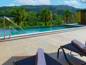 Fully equipped house with pool & terrace - Image 5