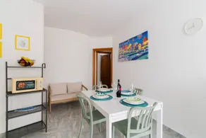 House | Next to the beach - Image 2
